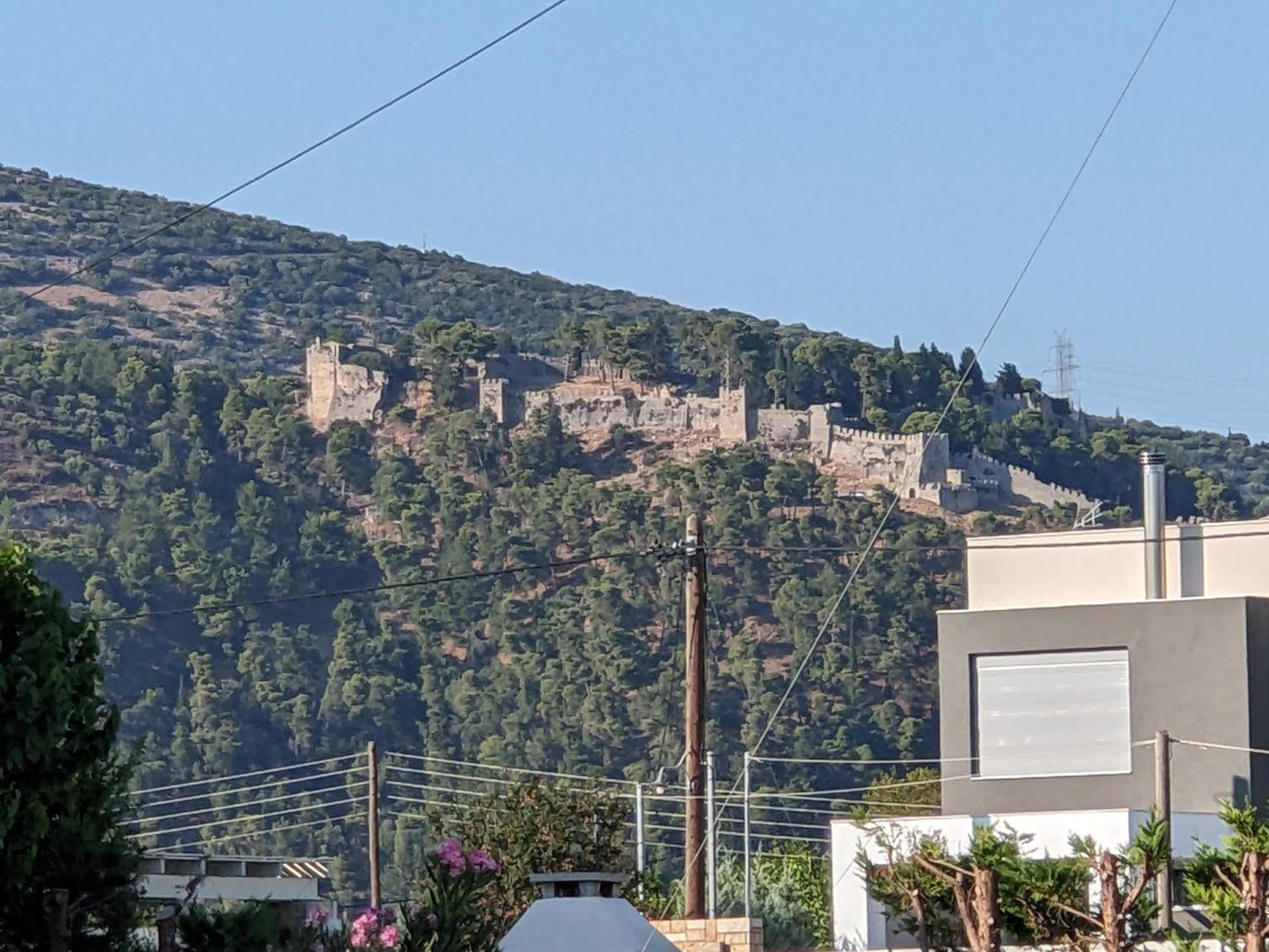 Nafpaktos Beach Apartment Kültér fotó